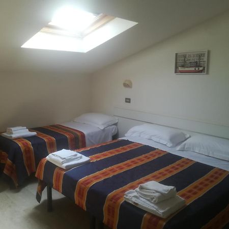 Hotel Derna 비아레지오 외부 사진