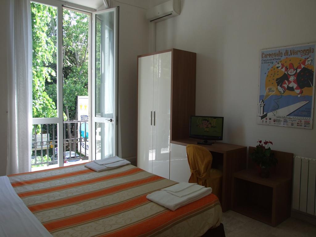 Hotel Derna 비아레지오 객실 사진
