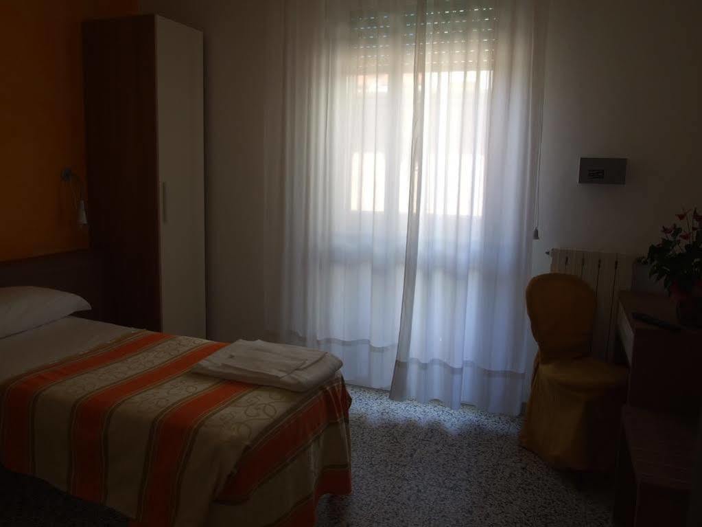 Hotel Derna 비아레지오 외부 사진